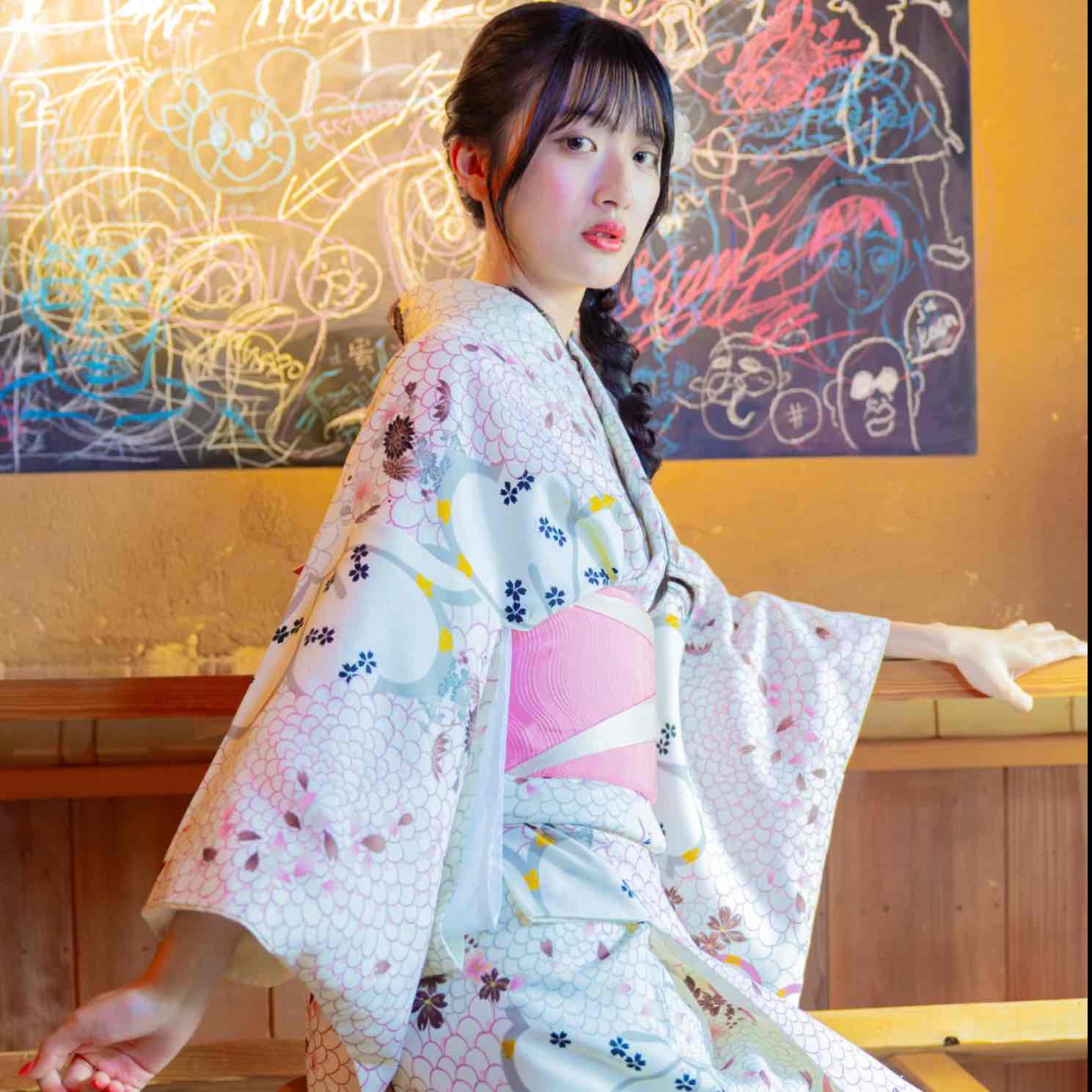 radio_img_url