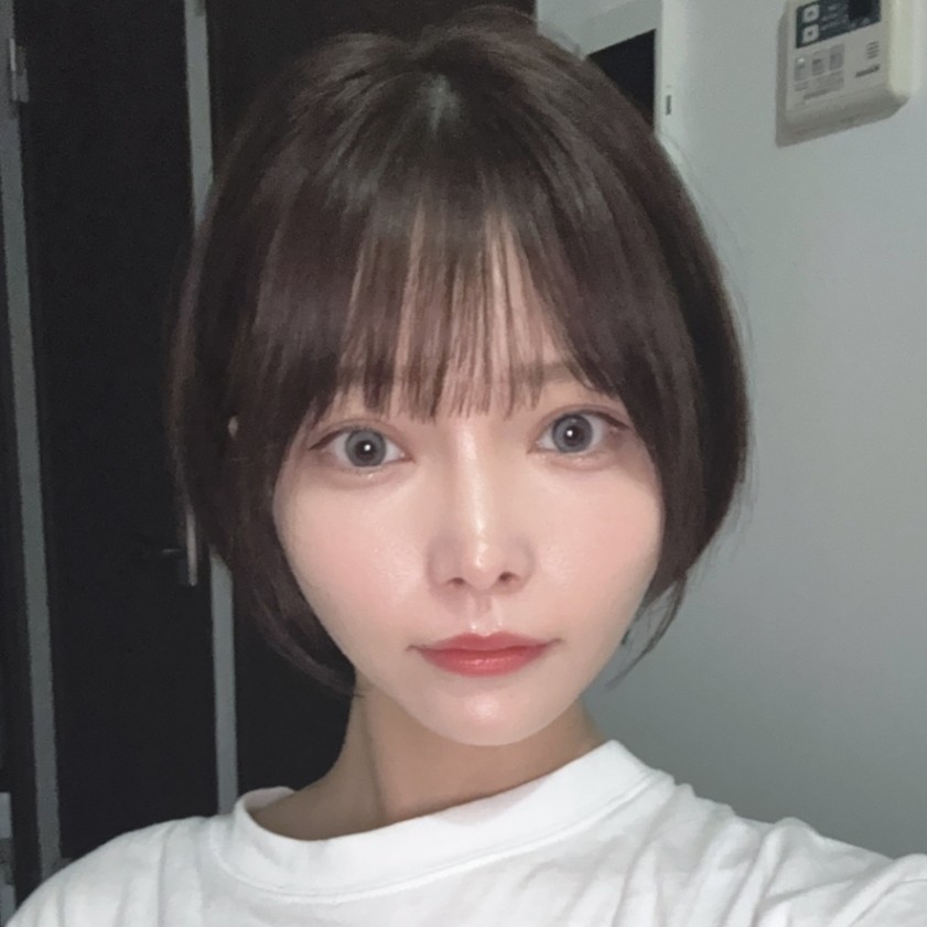 プロフィール
